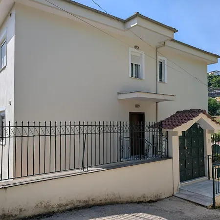 Vila Albert * Gjirokastër